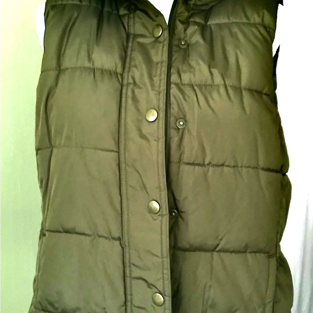 Vest - Picture 8 of 8